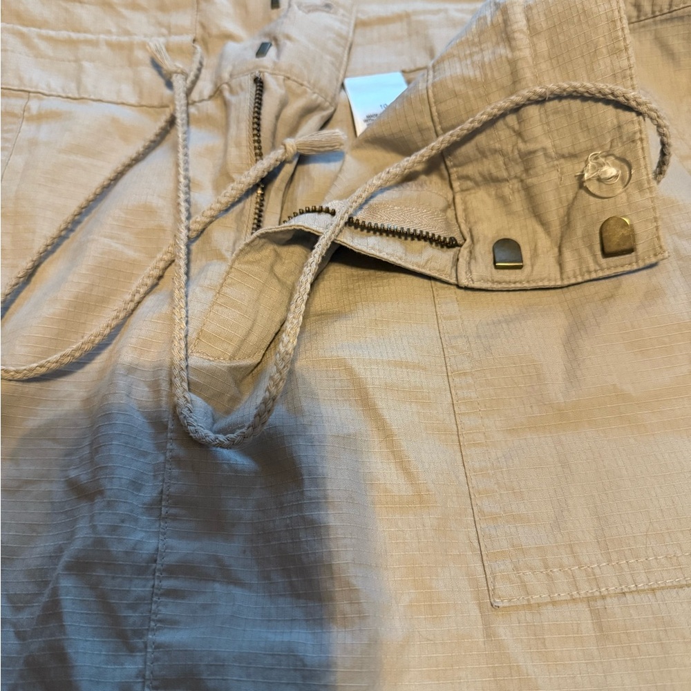 🤎 **Liz & Co. Khaki Lace-Up Front Skirt**  Size **10 | 100% Cotton - Picture 5 of 6